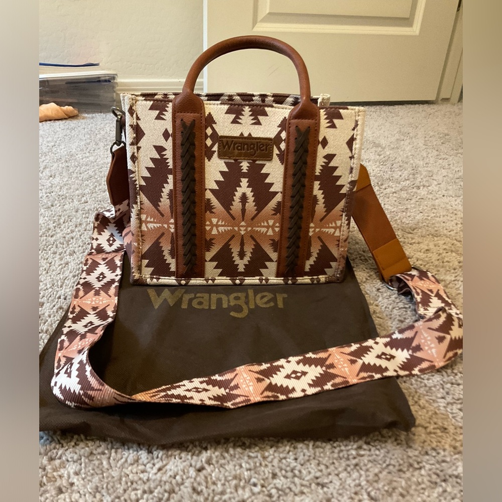 Wrangler Geometric Tan and Brown Shoulder Bag